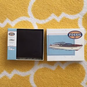 Fossil Men’s Wallet.